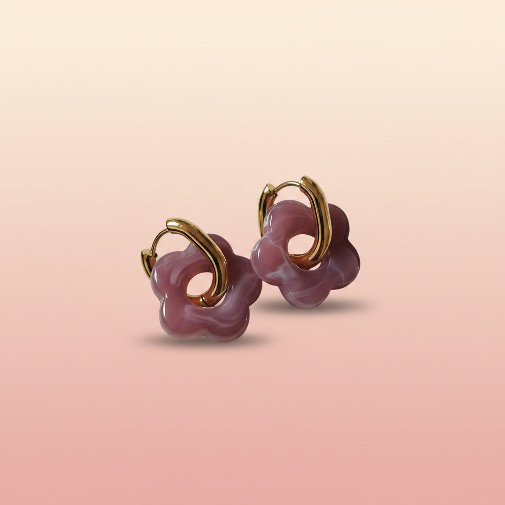 Boucles d'oreilles fleurs résine lilas