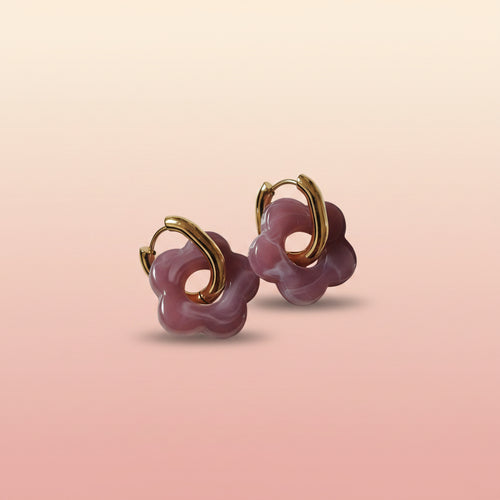 Boucles d'oreilles fleurs résine lilas