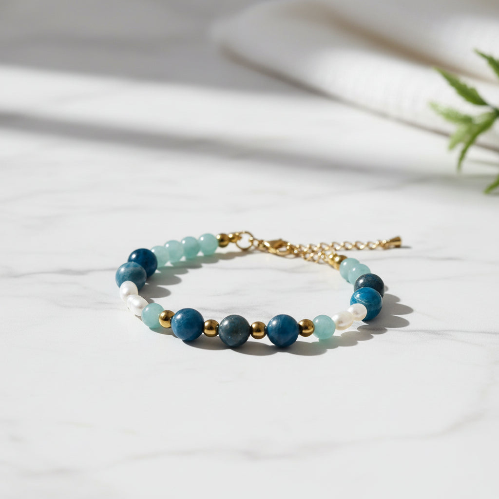 Bracelet artisanal en apatite, amazonite, perles d'eau douce et hématite dorée