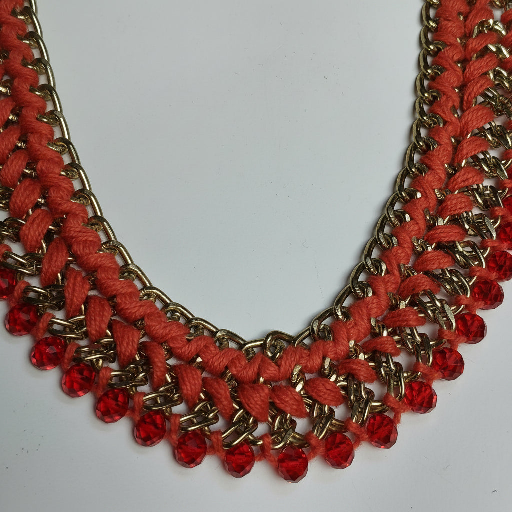 Collier artisanal kaveri tressé corail