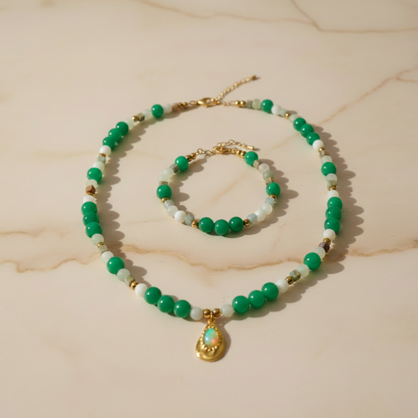 Collier et bracelet aventurine, jade mat de chine, jaspe impérial et hématite dorée