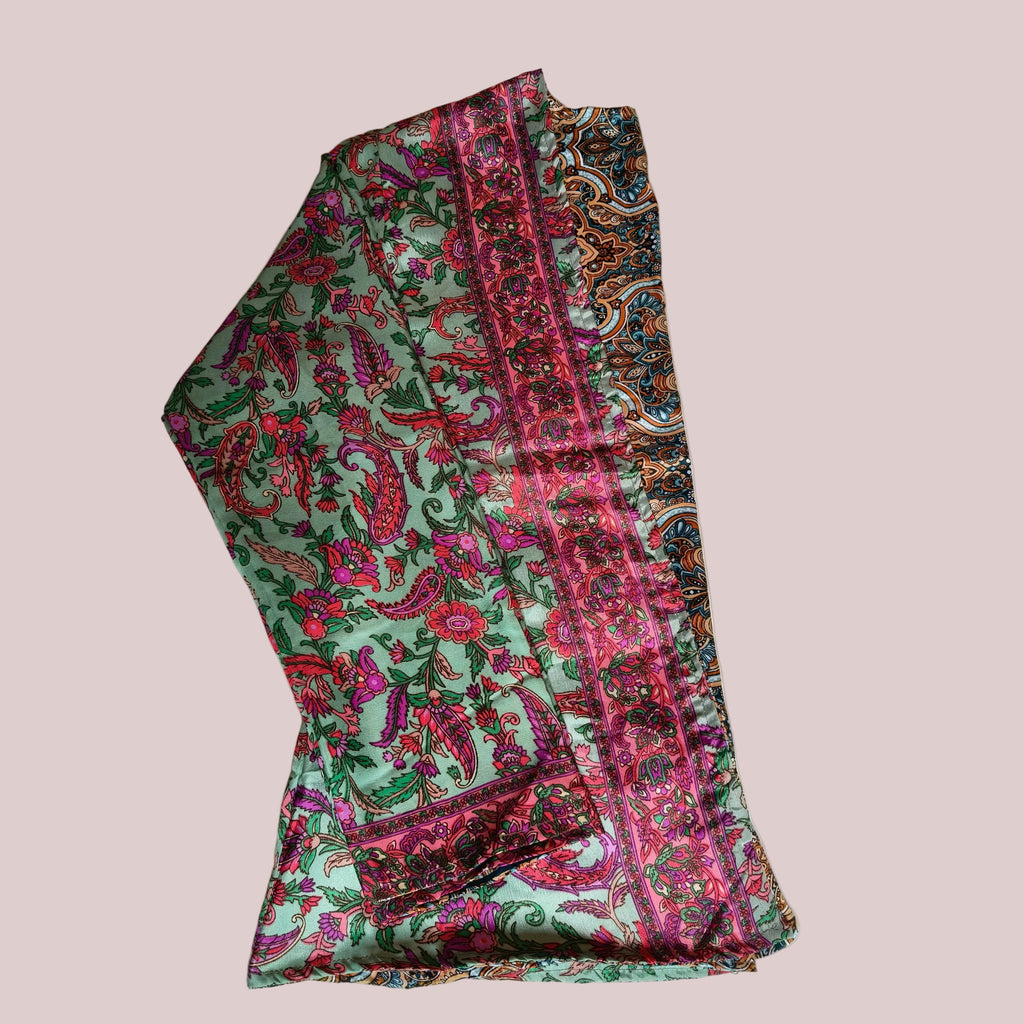 Kimono court en soie et viscose, vert et fuschia