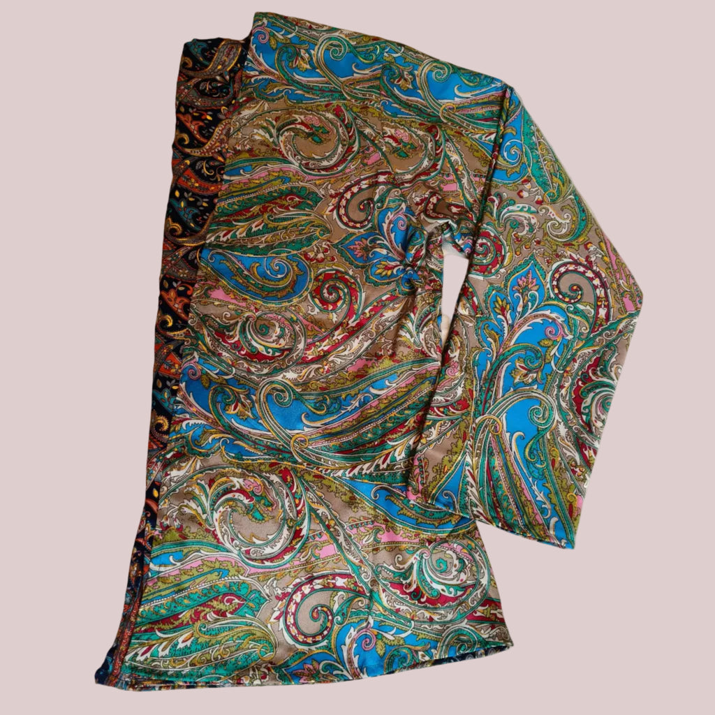 Kimono en soie et viscose, turquoise et beige